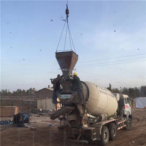 工农区“精准瞄准”—— 吊车的 “定位导航” 技术